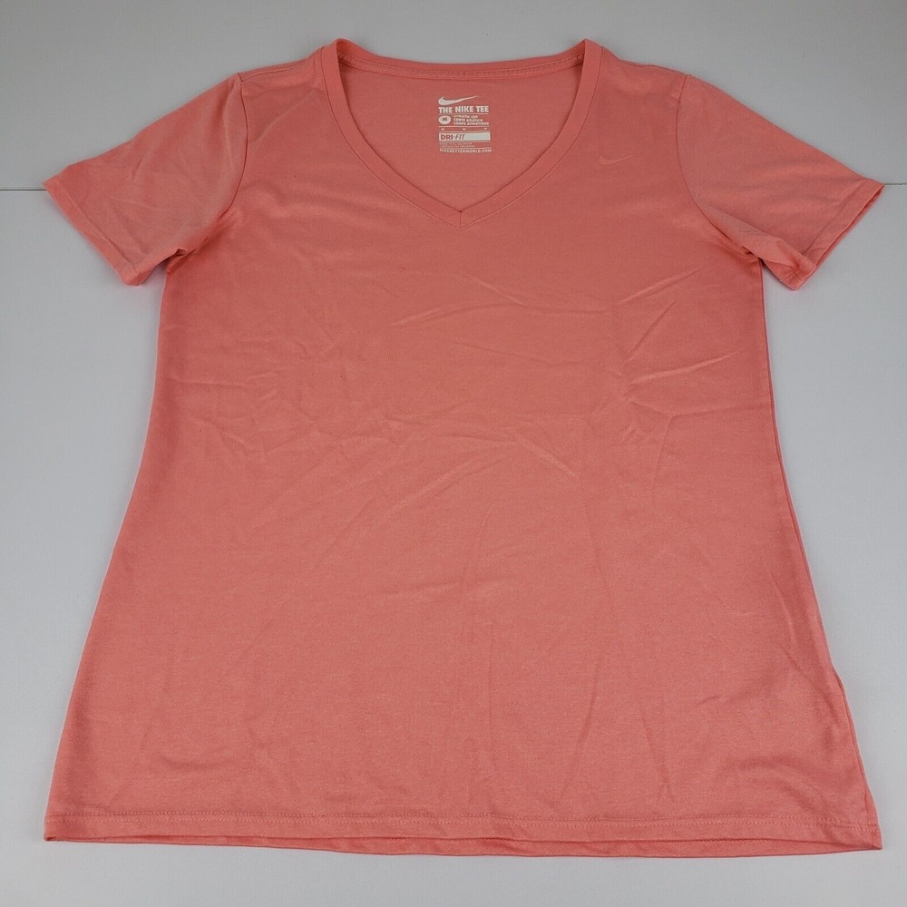 Nike T-Shirt Women's Medium Salmon Athletic Cut The Nike‎ Tee DRI-FIT Top